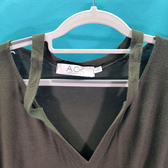 A.Ok Coevolution Womens Olive Green Twist Front V-Neck Short Sleeve Top Size L - Picture 2 of 10